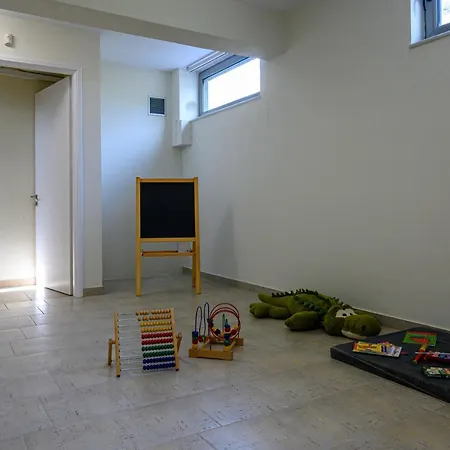 Olivia Apartment